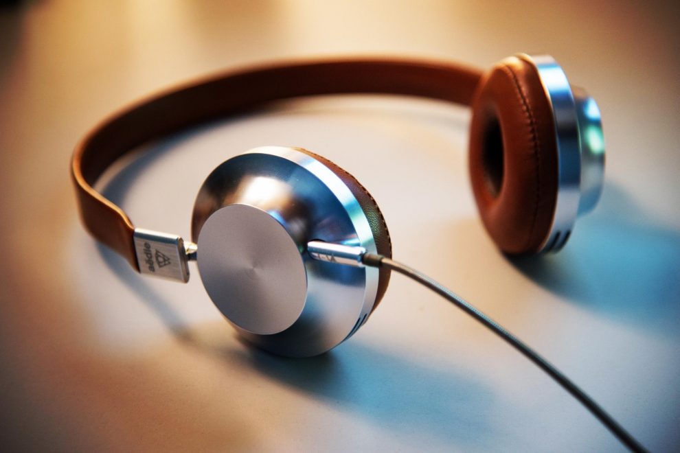 reverse the order of a Spotify playlist