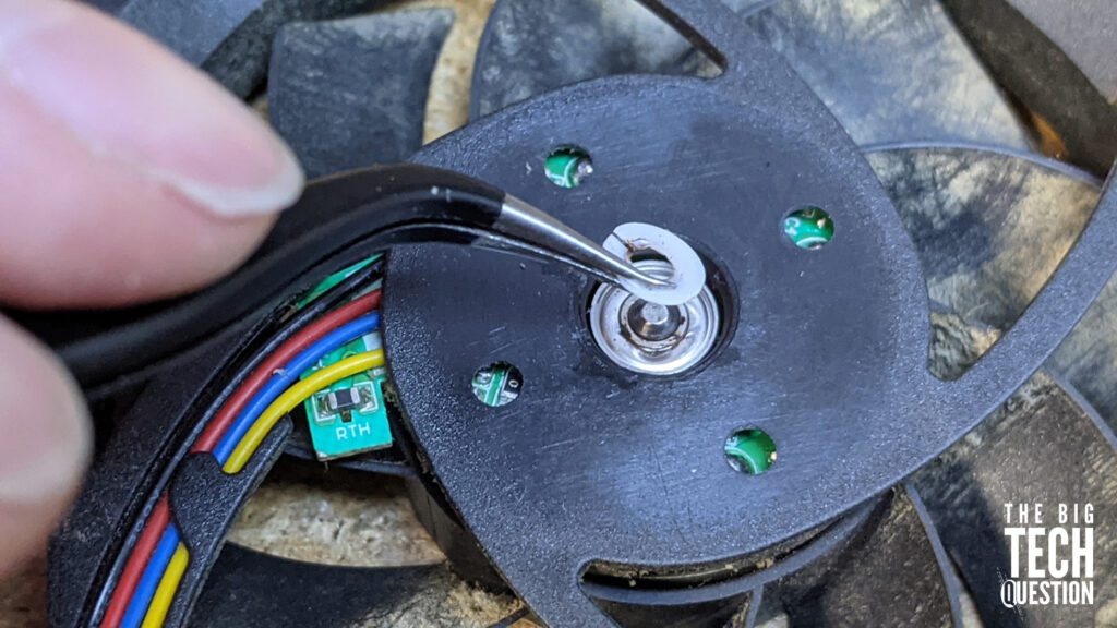 fix noisy fan inside desktop PC