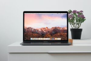 MacBook screen